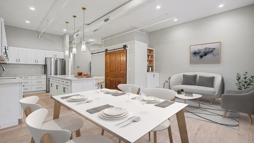 Building Photo - 115 S Main St