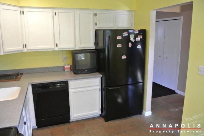 Building Photo - 12 rockwell court