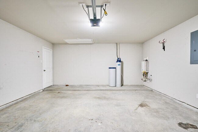Building Photo - 29503 Patricias Wy