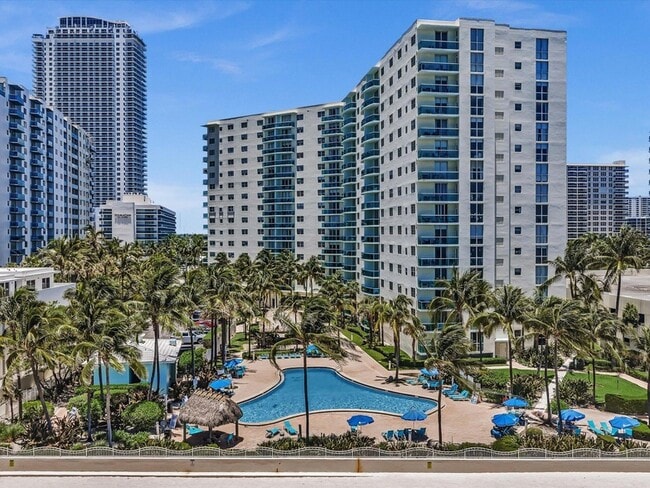 Building Photo - 3901 S Ocean Dr