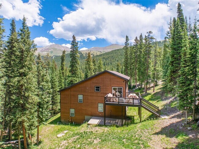 Building Photo - "Luxurious 3-Bed Sanctuary in Breckenridge...