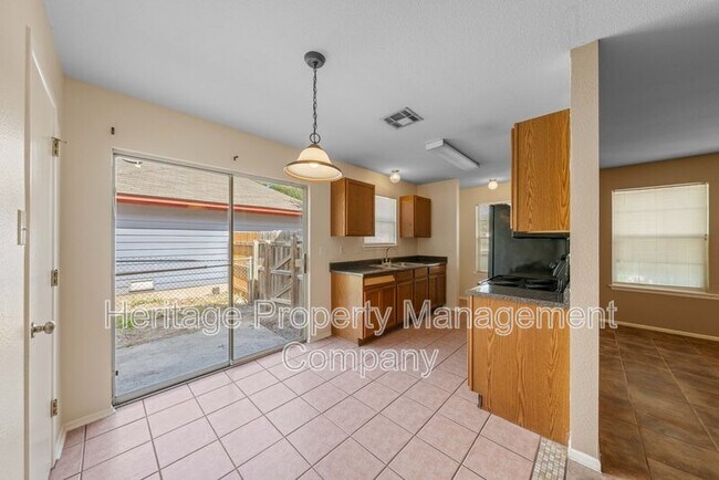 Building Photo - 7522 Yellow Sand Dr
