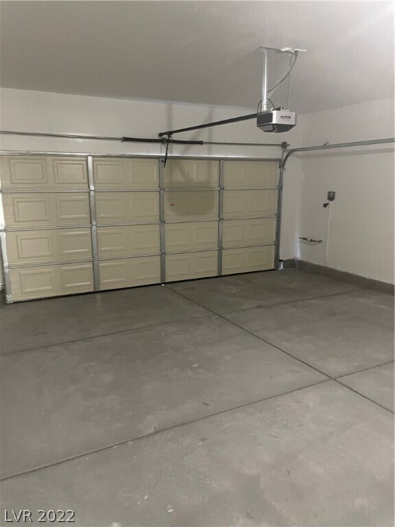 Building Photo - 4966 Andover Dr