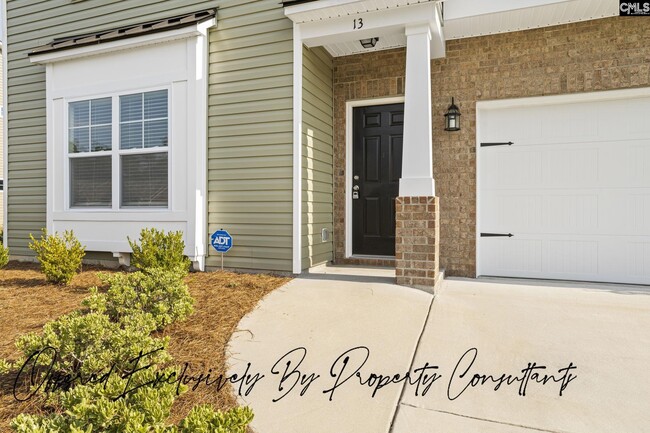 Building Photo - 13 Spinney Ct