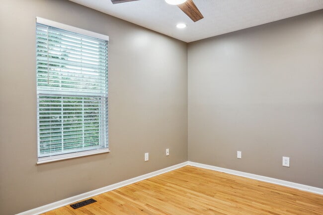 Building Photo - 1710 Messner Dr