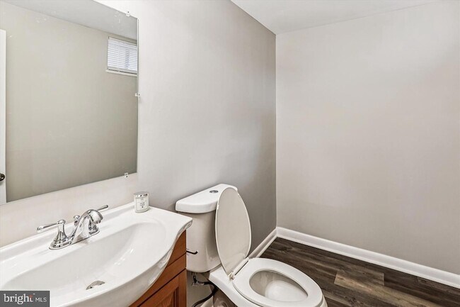 Building Photo - 7 Cedar Bluff Ct