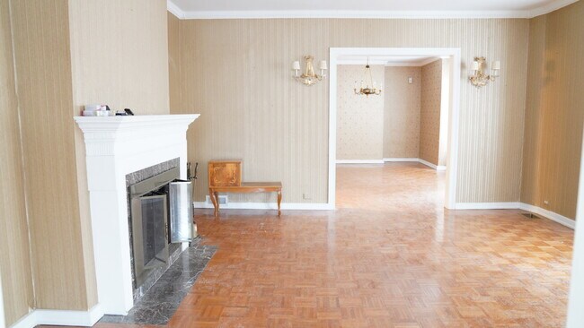 Building Photo - 6345 Morrowfield Ave