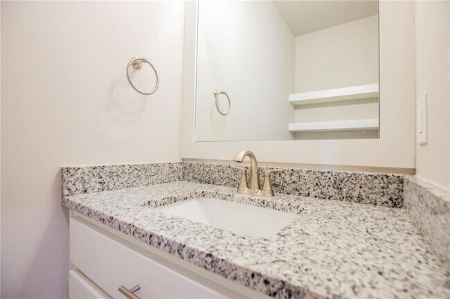 Building Photo - 1040 Seaborn Way