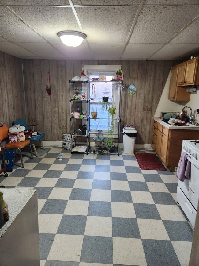 Building Photo - nre418