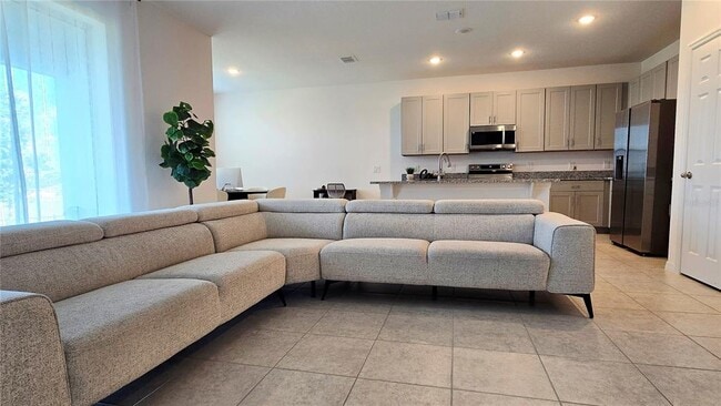 Building Photo - 301 Tarpon Bay Blvd