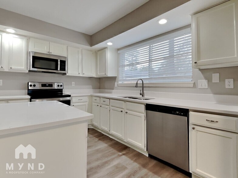 Building Photo - 25515 Mill Pond Ln