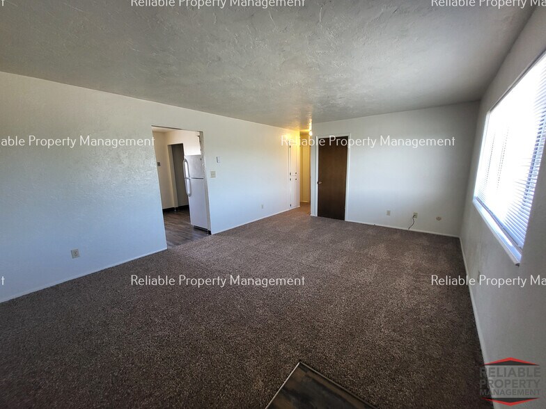 Building Photo - 1388 Ashment Ave