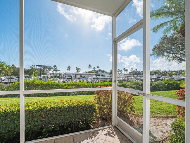 Building Photo - 2800 Indian River Blvd