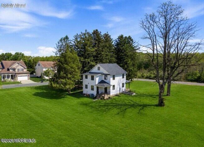 Building Photo - 194 Fort Plains Rd