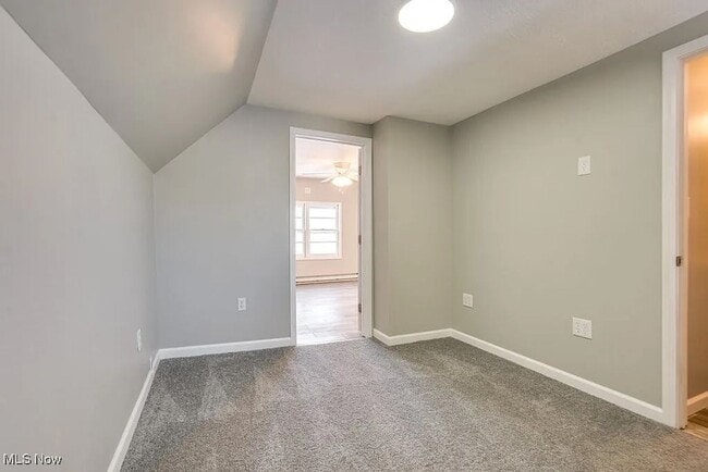 Building Photo - 3 Bedroom 1.5 Bathroom House in Lorain