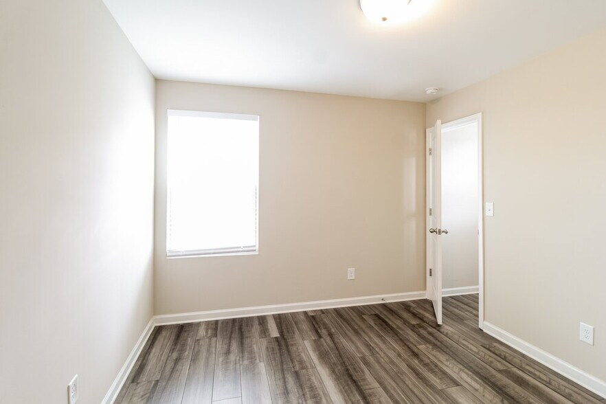 Building Photo - 3954 Kendrick Cir