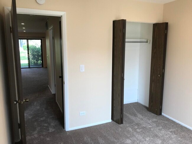 Building Photo - 232 Driftwood Ln