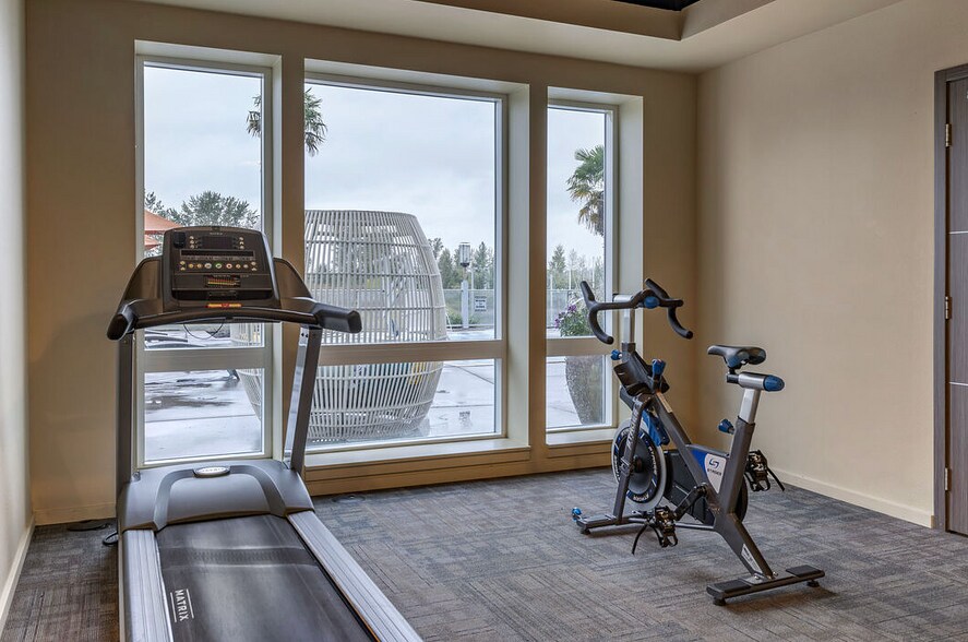 Building Photo - 11505 NE Yacht Harbor Dr