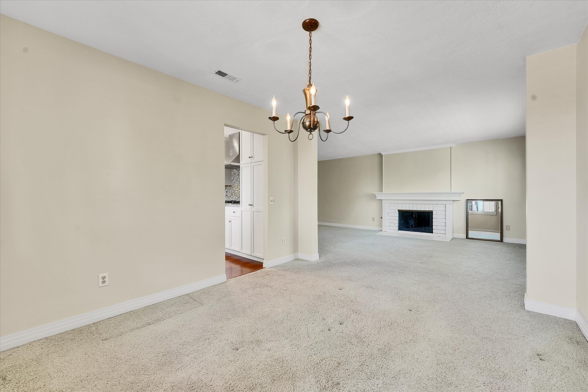 Building Photo - 1939 Ventana Way