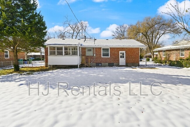 Building Photo - 9632 Cutler Dr