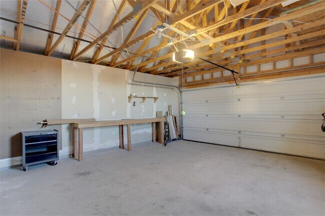 Building Photo - 1653 Arbor Knot Dr