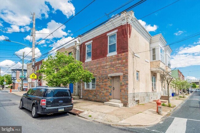 Building Photo - 2855 E Thompson St