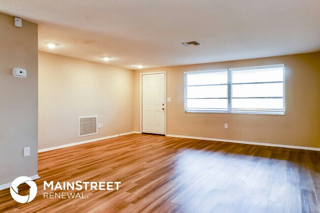 Building Photo - 8653 Sabal Way