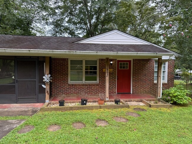 Building Photo - 403 Cane Creek Valley Rd