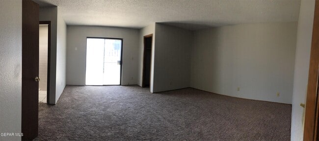 Building Photo - 3424 Running Deer Dr