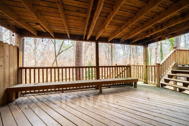 Building Photo - 2817 Altadena S Way