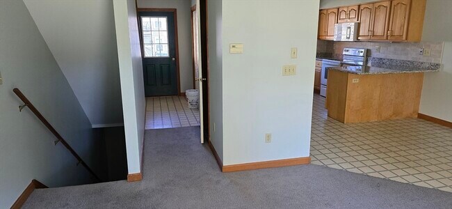 Building Photo - 22 High St