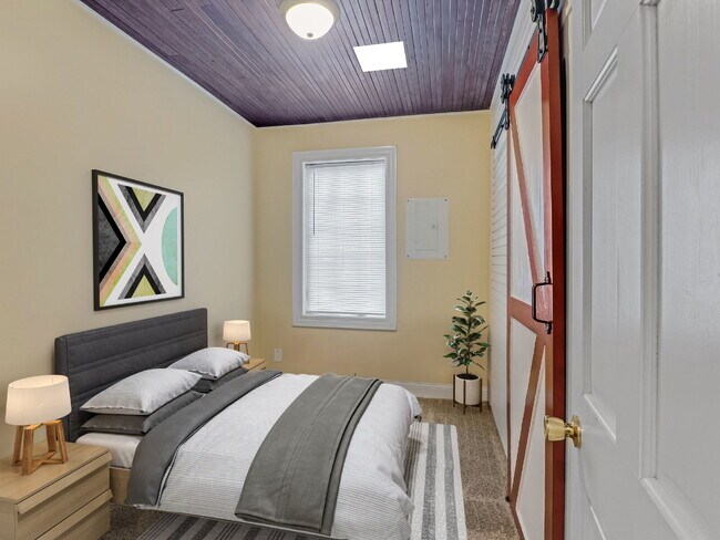 Building Photo - Gorgeous 3 BR FURNISHED Lower-Level Duplex