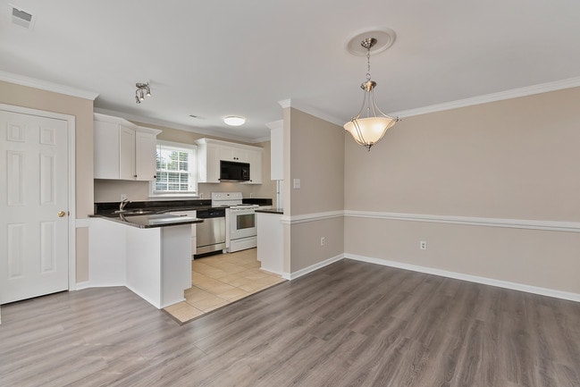 Building Photo - 103 Turnbridge Ln