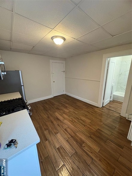 Building Photo - 68 Mill St