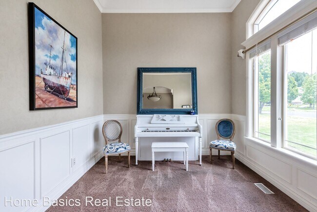 Building Photo - 6 br, 4.5 bath House - 9947 N Yorkshire Ct