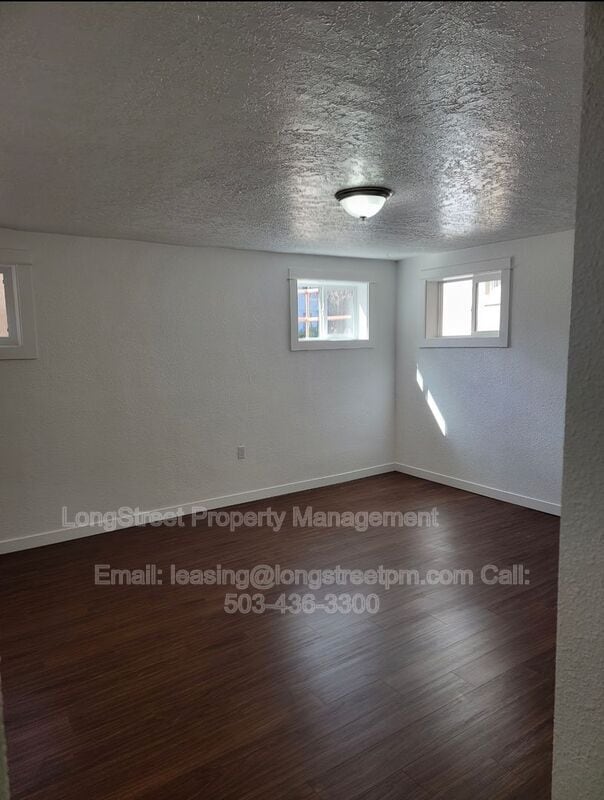Building Photo - 205 NW Kings Blvd