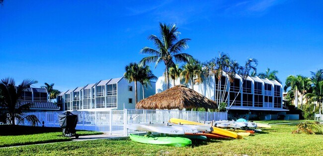 Building Photo - 1300 Seaway Dr