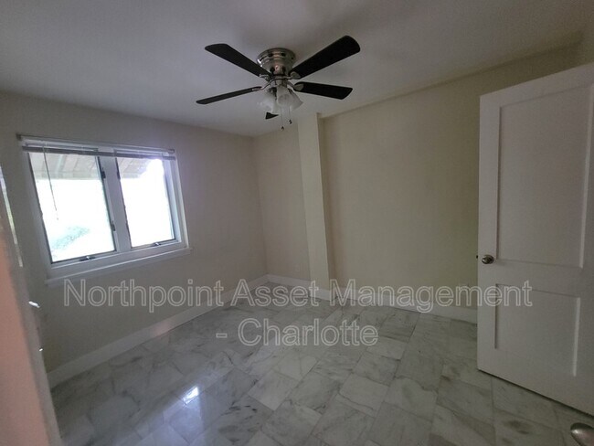 Building Photo - 207 N Dotger Ave