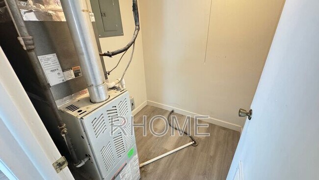 Building Photo - 3414 S 300 E