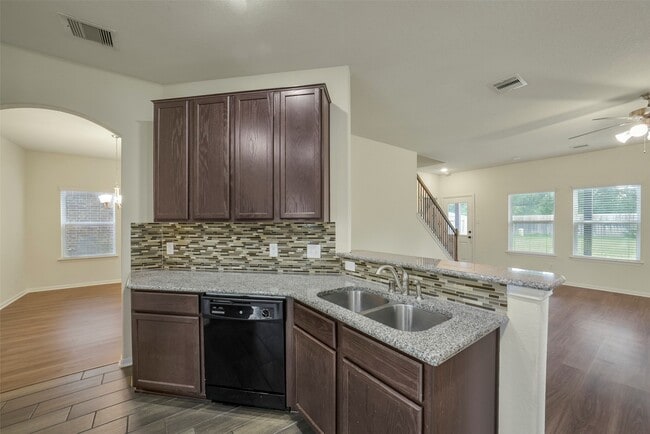 Building Photo - 10502 Chestnut Path Way