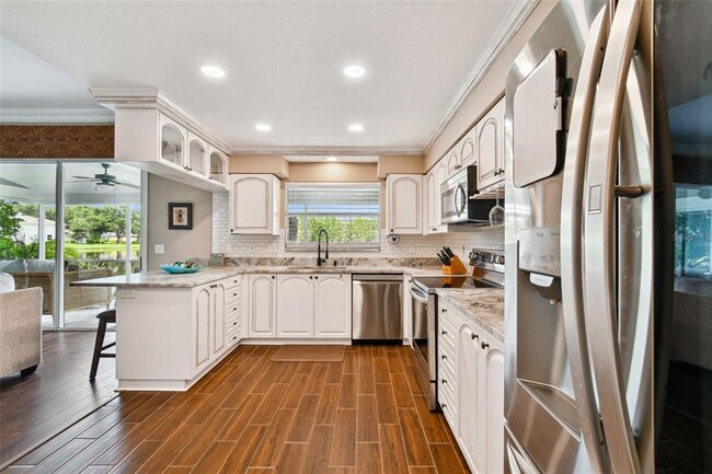 Building Photo - 17737 Esprit Dr