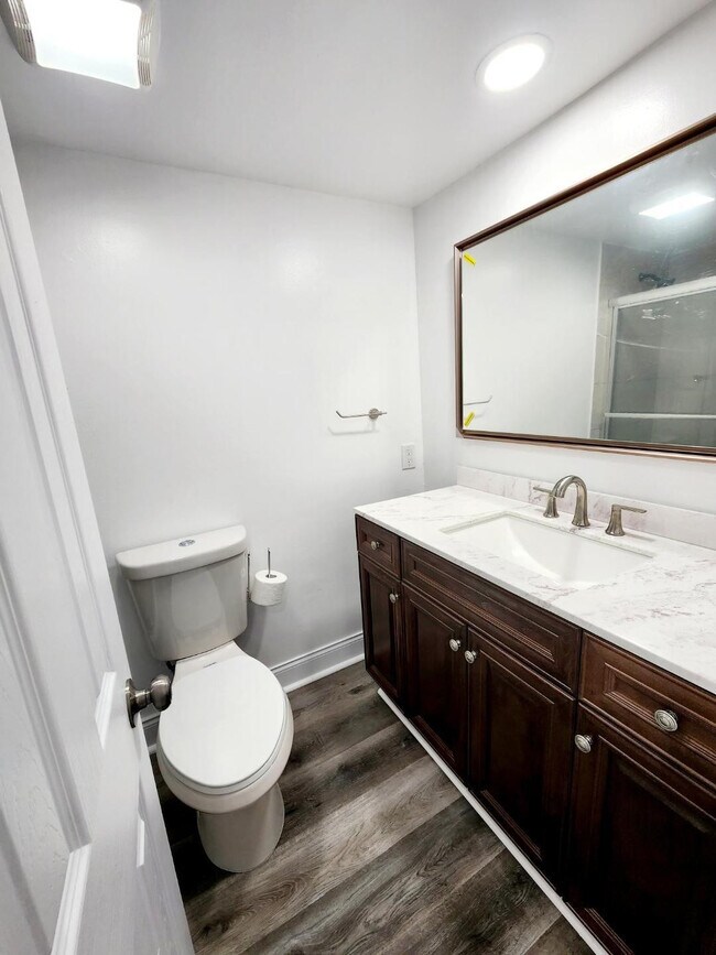 Building Photo - 4384 NW 9th Ave