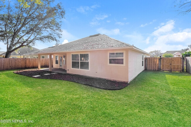 Building Photo - 12919 Chets Creek Dr N