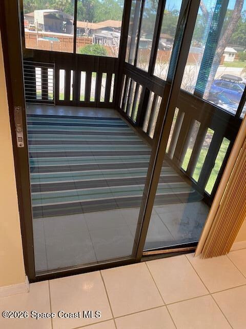 Building Photo - 9045 South Dr