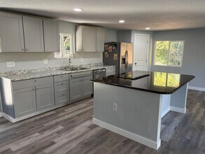 Building Photo - Spacious 3-Bed + Flex Room on Private Fenced 2 Acres, Huge Shop