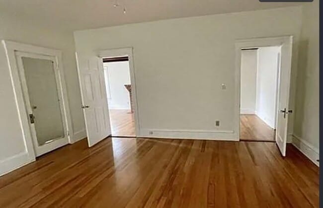 Building Photo - 24 Somerset St