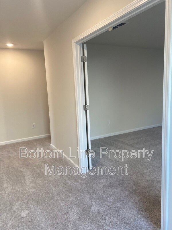 Building Photo - 1472 Forkhorn Dr