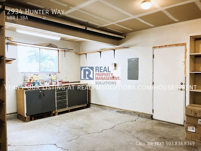 Building Photo - 2934 Hunter Way