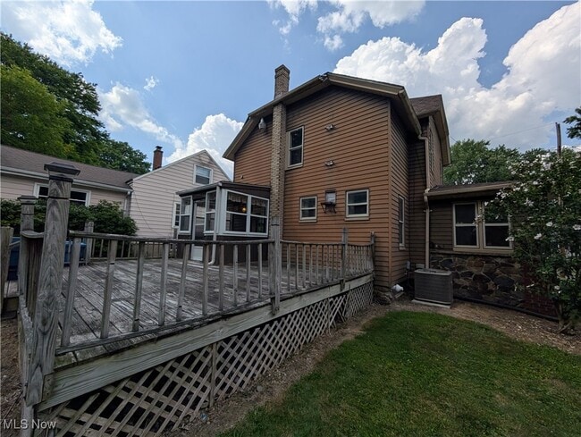 Building Photo - 486 Needham Ave