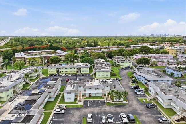 Building Photo - 7680 SW 82nd St
